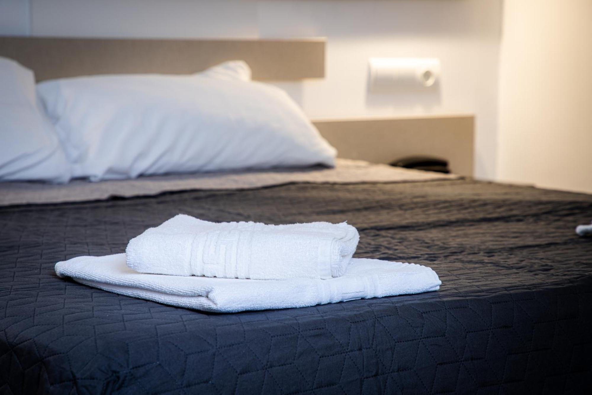Apartamentos Comfort Calella Ngoại thất bức ảnh