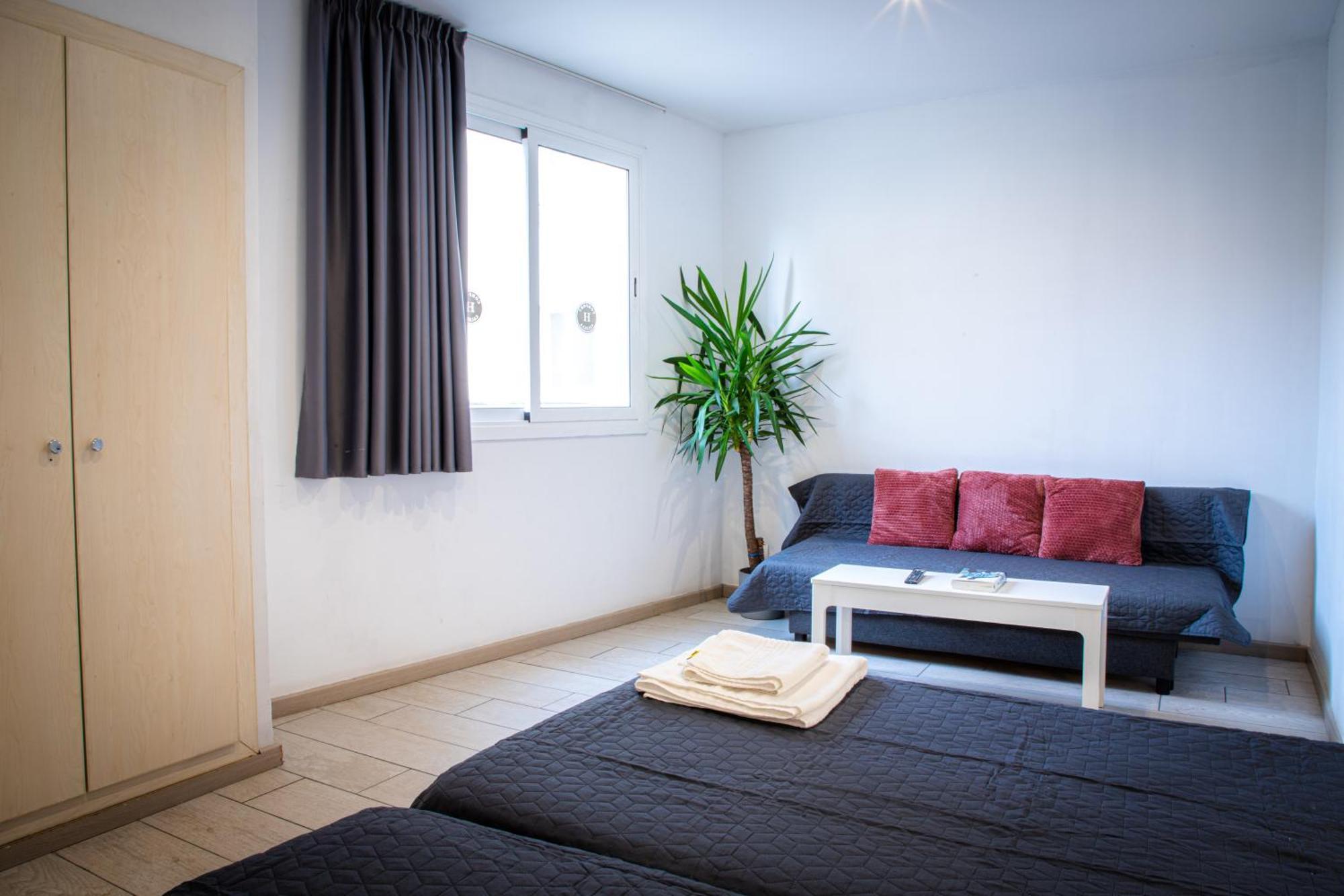 Apartamentos Comfort Calella Ngoại thất bức ảnh