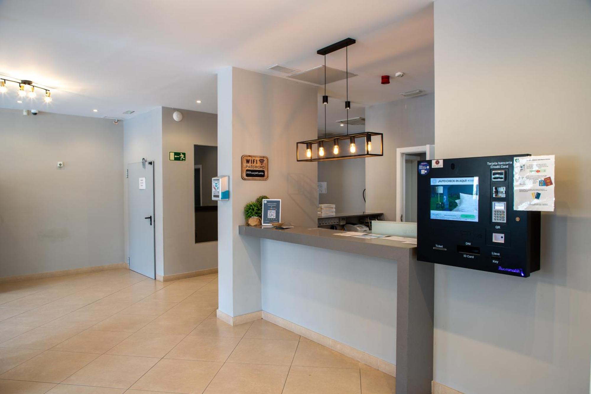 Apartamentos Comfort Calella Ngoại thất bức ảnh